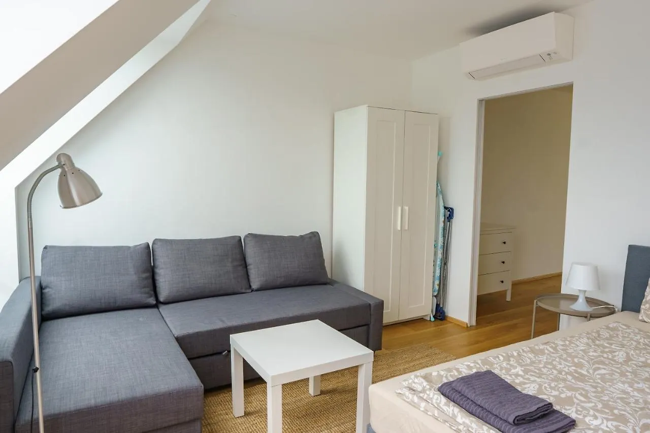 Vienna City Apartments Belvedere 0*,