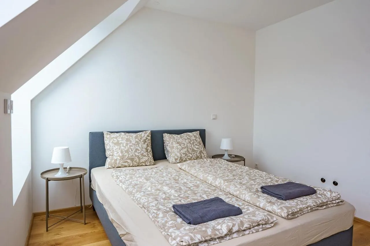 Vienna City Apartments Belvedere 0*,
